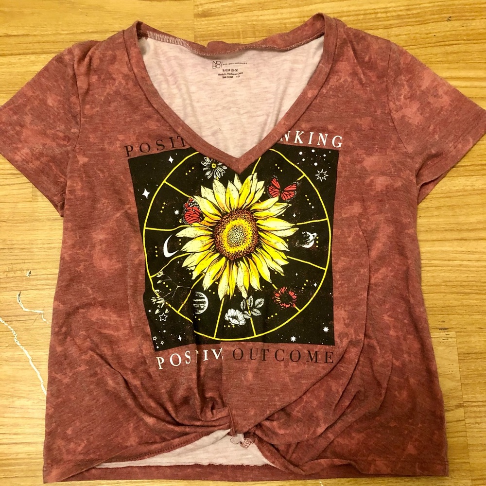 Positive outcome no boundaries v neck